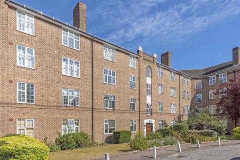 3 bedroom flat to rent, Birkenhead Avenue, Kingston Upon Thames KT2