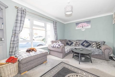 3 bedroom end of terrace house for sale, Clynton Way, Ashford, Kent, TN23