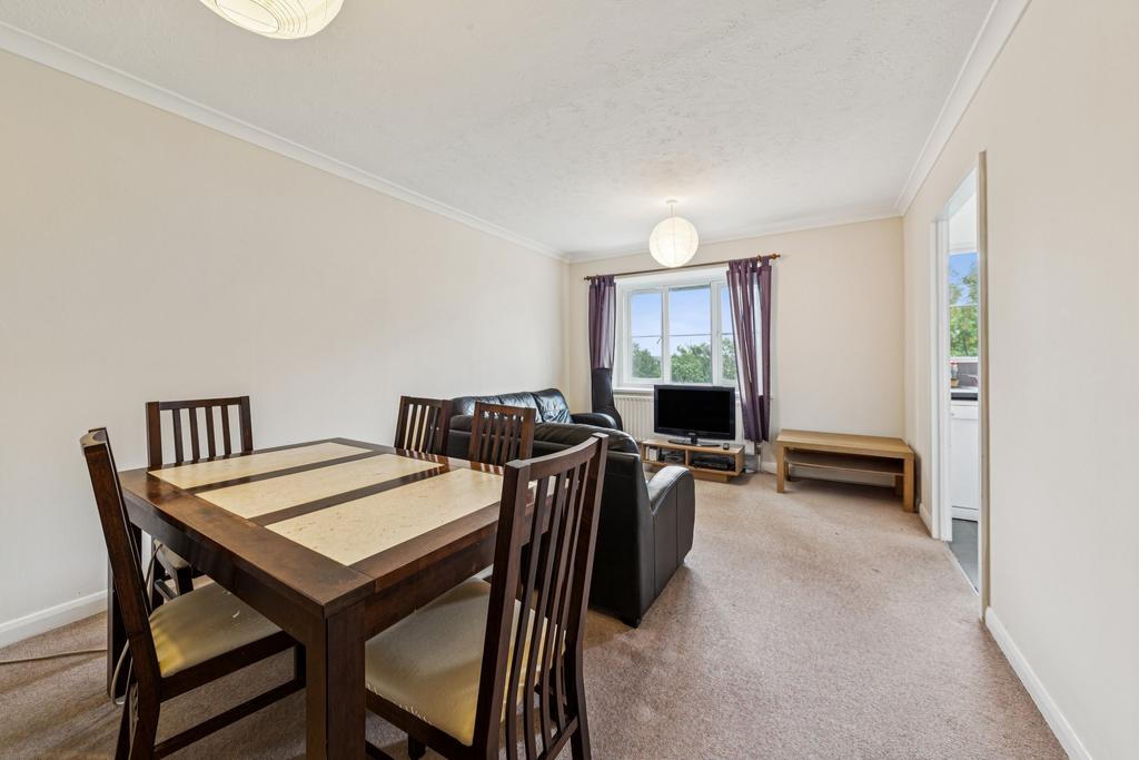 Flat 4 Jasmine Court, 102 Alexandra Road, London,
