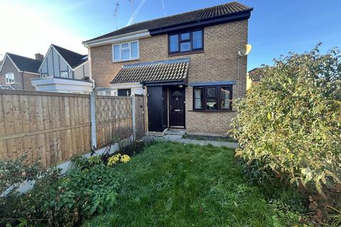 1 bedroom terraced house to rent, Arundel Way, Billericay