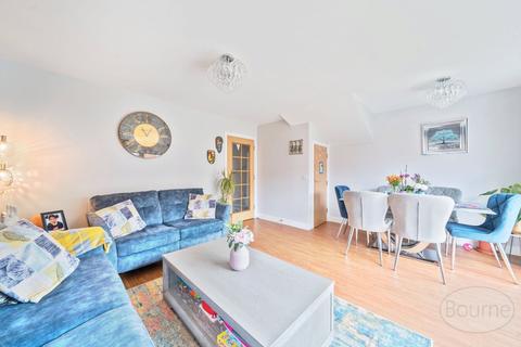 1 Browne Close, Woking, GU22 8LJ