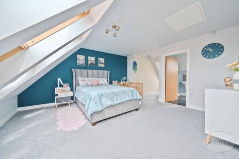 1 Browne Close, Woking, GU22 8LJ