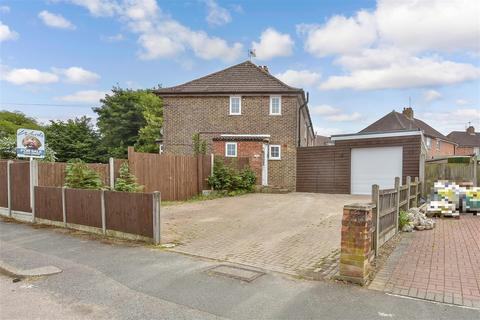 3 bedroom semi-detached house for sale, Bell Grove, Aylesham, Canterbury, Kent