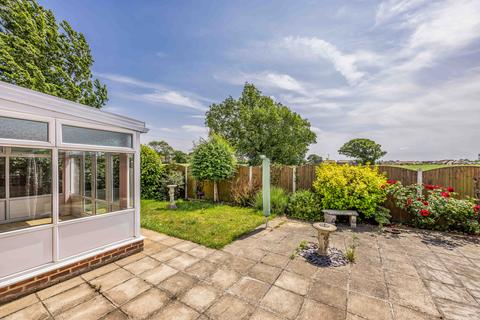 2 bedroom bungalow for sale, West Hayling