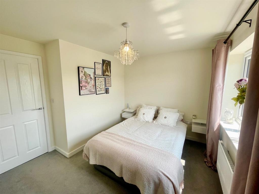 Bedroom 2.jpg