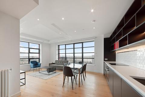 3 bedroom apartment for sale, Defoe House, London City Island, London, E14