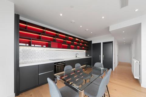 3 bedroom apartment for sale, Defoe House, London City Island, London, E14