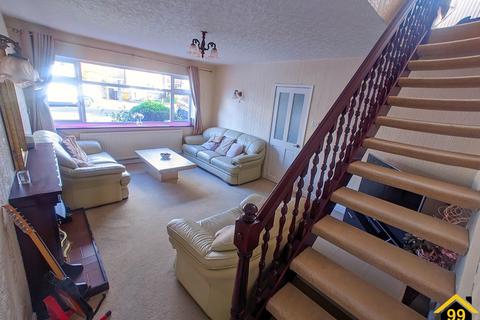 undefined, Cloughs Avenue, Oldham, Lancashire, OL9