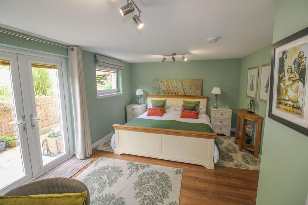 BEDROOM TWO.jpg