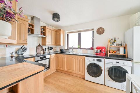 Flat 2, 49 Capstan Way, London, SE16 5HH