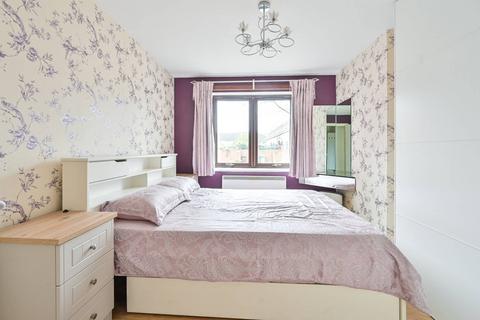 Flat 2, 49 Capstan Way, London, SE16 5HH