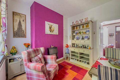 undefined, Willow Terrace, Batley