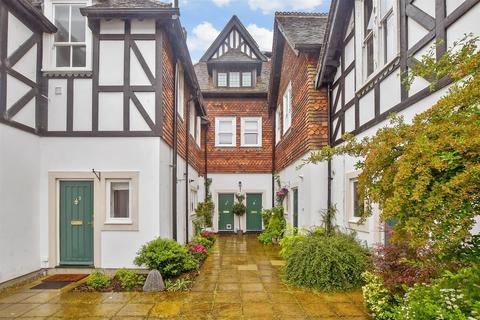2 bedroom mews for sale, Mews House, Roffey Park, Colgate RH12