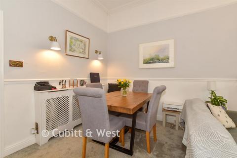 2 bedroom mews for sale, Mews House, Roffey Park, Colgate RH12