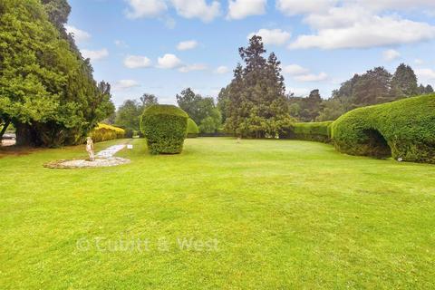 undefined, Mews House, Roffey Park, Colgate RH12