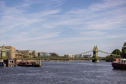 1 bedroom flat for sale, Artisi, King Street, London, W6 9JU