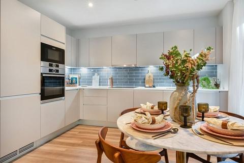 2 bedroom apartment to rent, Parkside Avenue, London SE10
