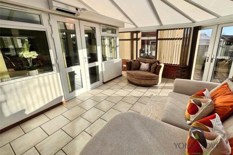 4 bedroom detached house for sale, Winchcombe Close, West Midlands DY1
