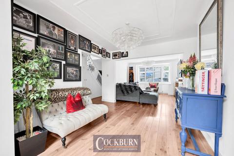 15 Lulworth Road, London, SE9 4DL