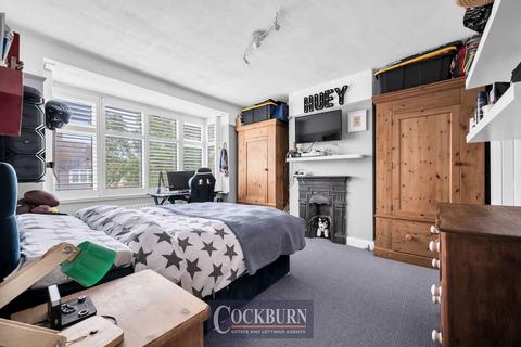 15 Lulworth Road, London, SE9 4DL