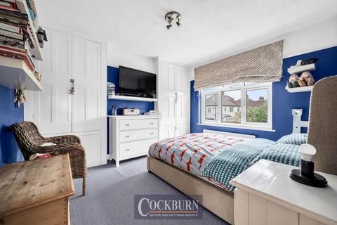 15 Lulworth Road, London, SE9 4DL