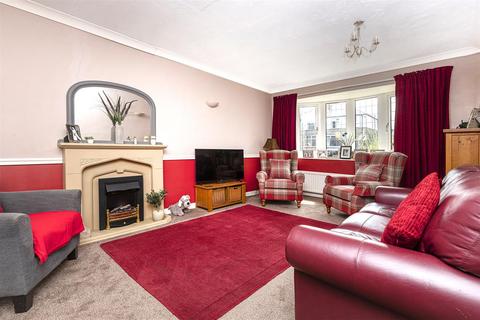 2 bedroom detached house for sale, Kaye Lane, Huddersfield