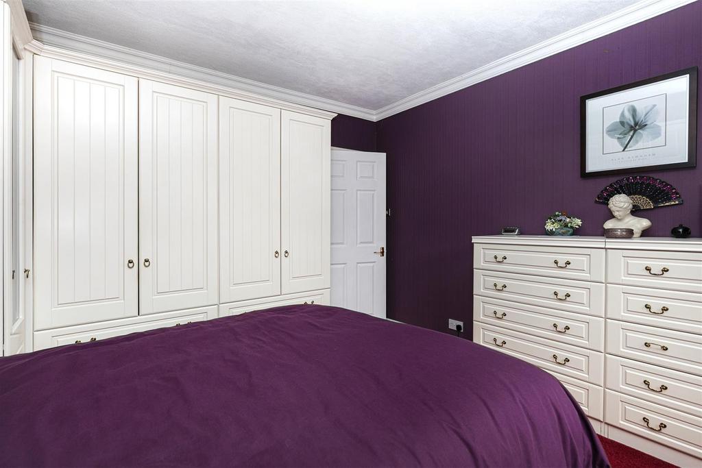 Bramleys Estate Agents - Kaye Lane - Almondbury (7
