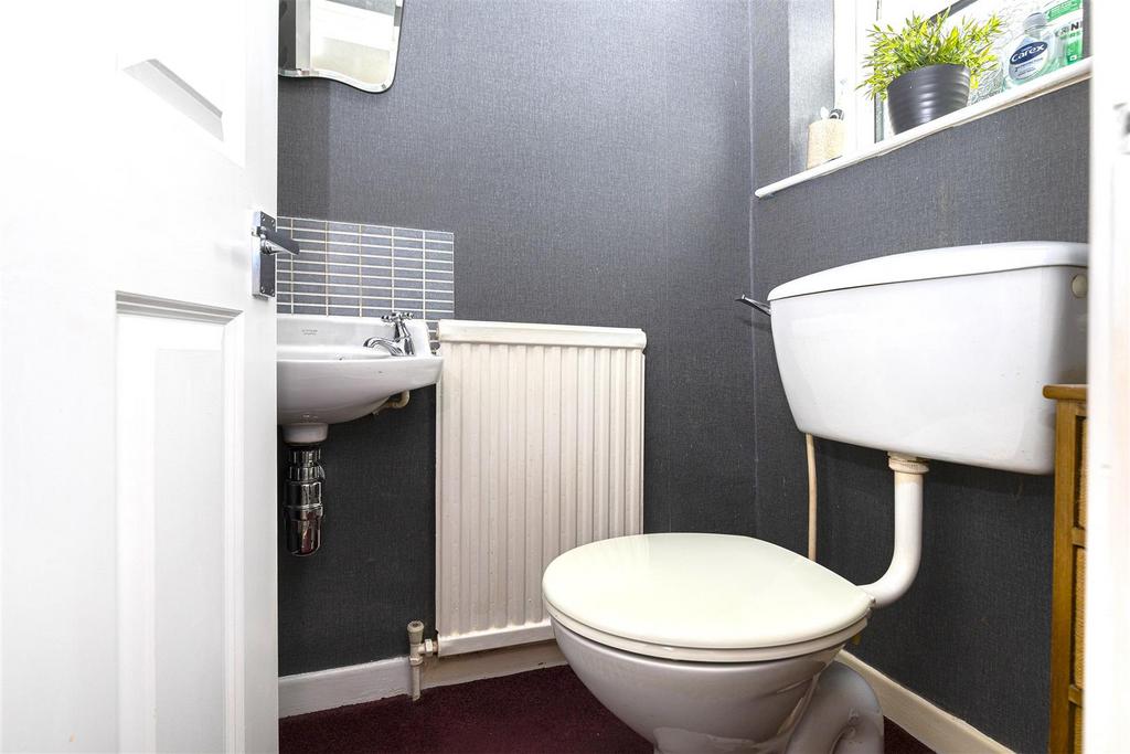 Bramleys Estate Agents - Kaye Lane - Almondbury (4