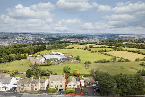 2 bedroom detached house for sale, Kaye Lane, Huddersfield