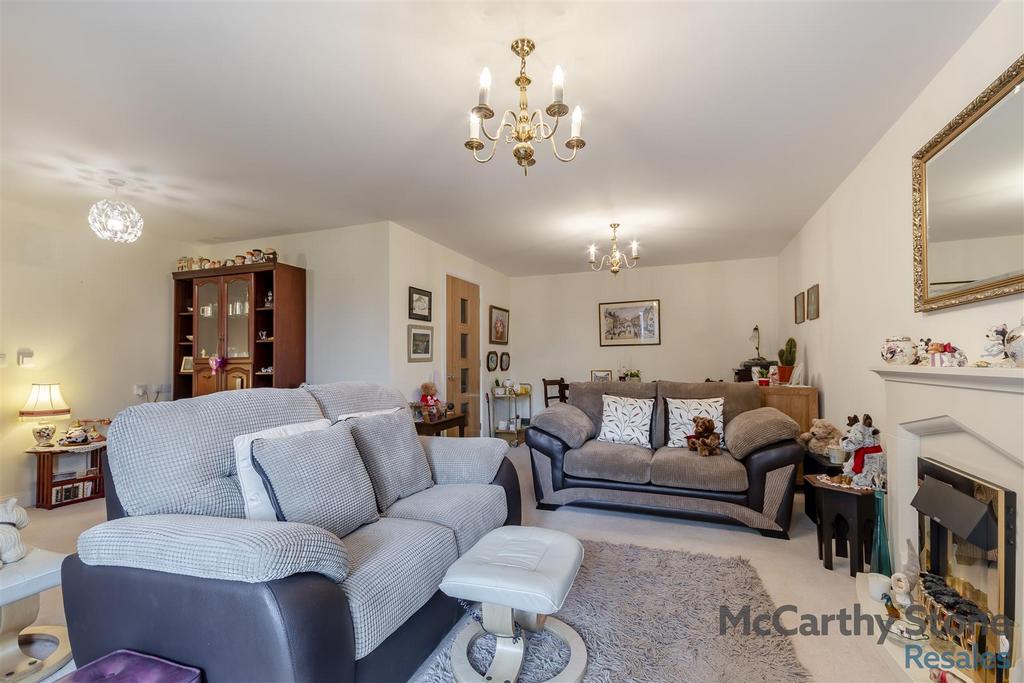 8649566-interior06.jpg