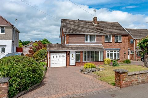 3 bedroom semi-detached house for sale, 49 Common Road, Wombourne, Wolverhampton