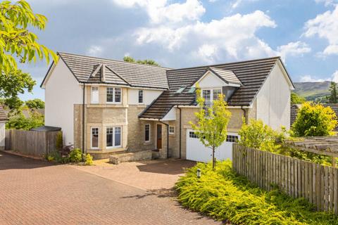 8 Kirkfield Place, Auchterarder, PH3