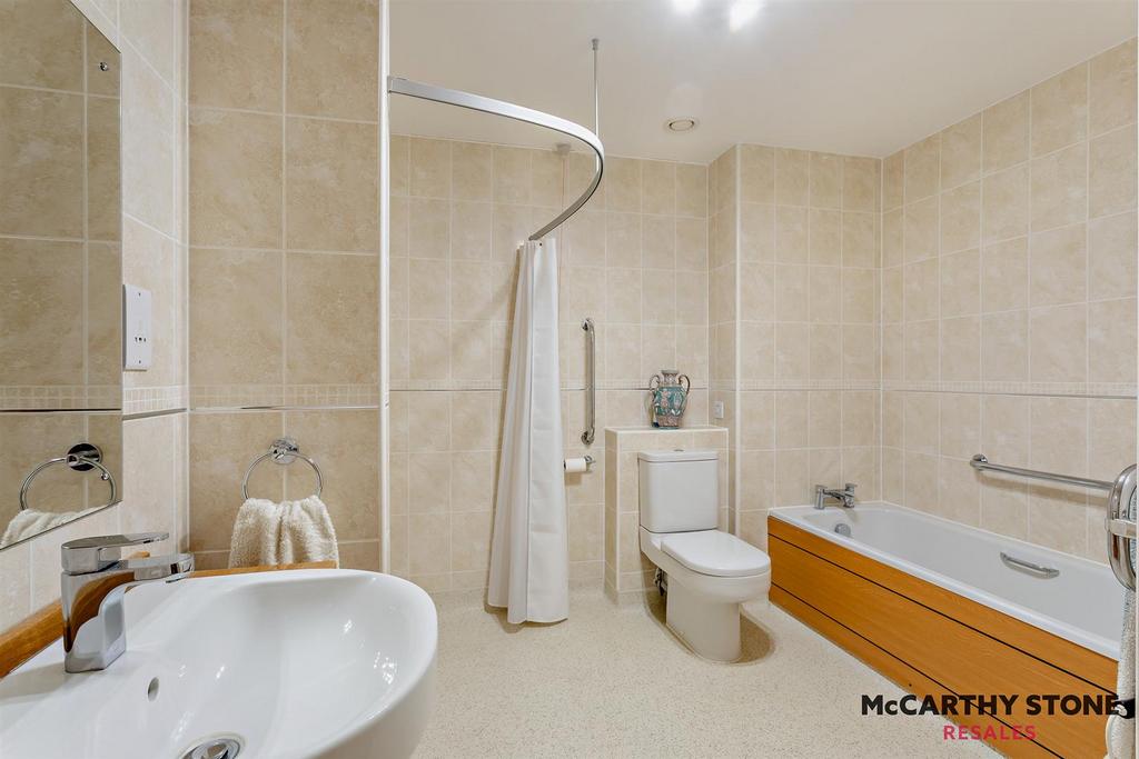 8617618-interior06-800.jpg