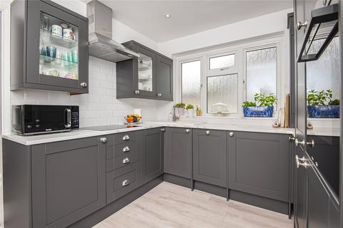 51 Barnes End, New Malden, KT3 6PB