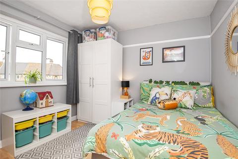 51 Barnes End, New Malden, KT3 6PB