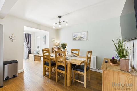 36 Arthurs Lane, Hambleton, Poulton-le-fylde, FY6 9AT