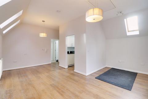 1 bedroom detached house for sale, High Street, Edenbridge
