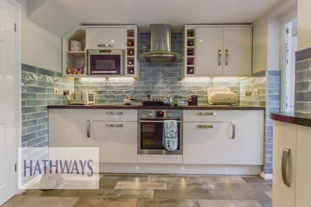 Fitted kitchen