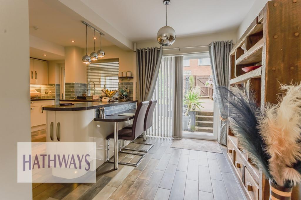 Fitted kitchen