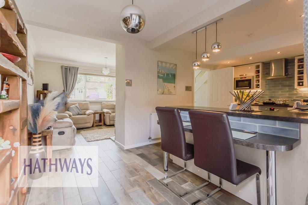 Fitted kitchen