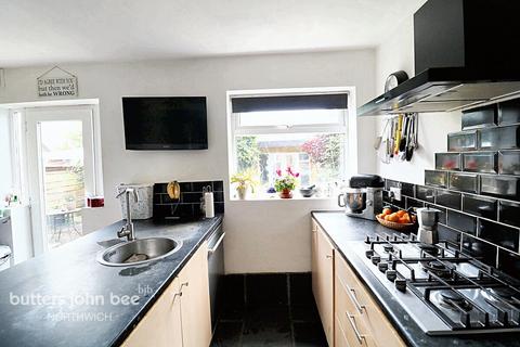 10 Brooklands Drive, Leftwich, Northwich, CW9 8EN