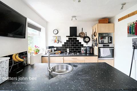 10 Brooklands Drive, Leftwich, Northwich, CW9 8EN