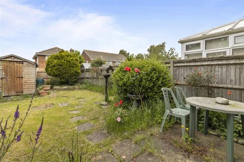 3 bedroom semi-detached house for sale, Moray Walk, Hailsham