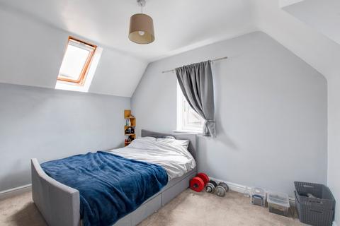 33 Bickon Drive, Quarry Bank, Brierley Hill, DY5 2JF
