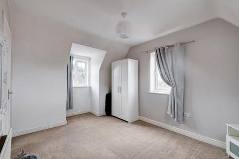 33 Bickon Drive, Quarry Bank, Brierley Hill, DY5 2JF