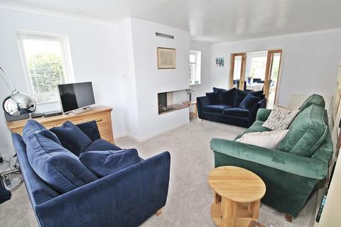 4 bedroom link detached house for sale, Millards Close, Flitwick