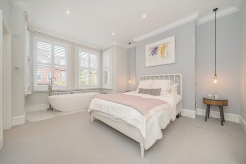 30 Emanuel Avenue, London, W3 6JJ