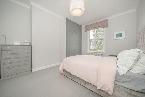30 Emanuel Avenue, London, W3 6JJ