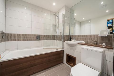 1 bedroom flat for sale, All Saints Road, London W3