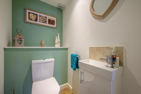 2 Clent View Road, Stourbridge, DY8 3JE